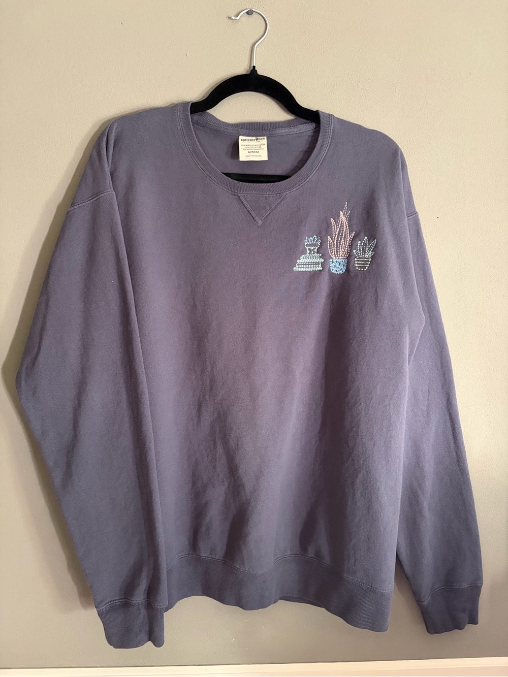 Comfort Wash Embroidered Cactus Sweatshirt Crewneck Medium Cotton Blend